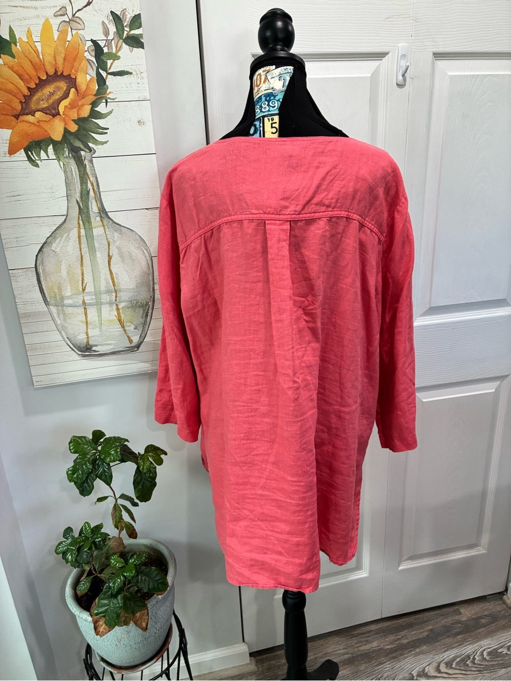 Ellen Tracy Coral Zip-Front Tunic with Chest Pockets - Picture 5 of 8